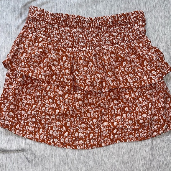 18. Dizzy Lizzy Mini Skirt - Picture 1 of 3